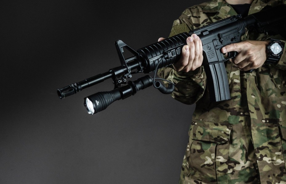 Mocowanie latarki do broni ARMYTEK AWM-01