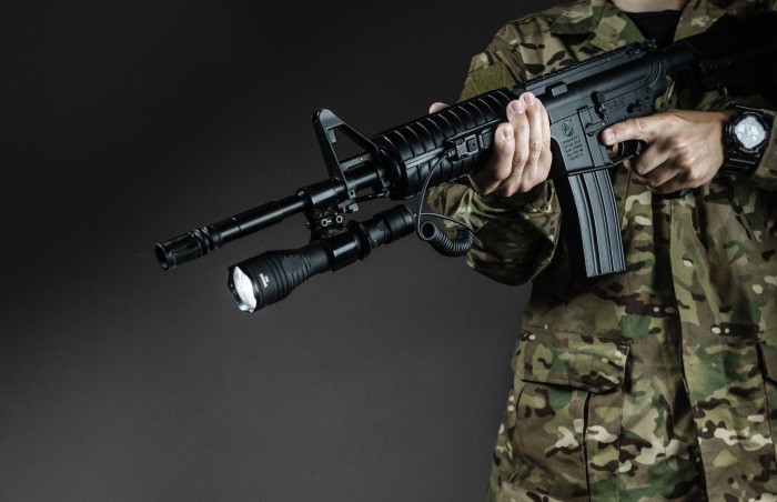 Mocowanie latarki do broni ARMYTEK AWM-01