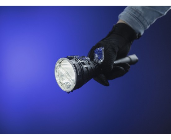 Latarka ARMYTEK Barracuda Pro światło Ciepłe - 1390lm