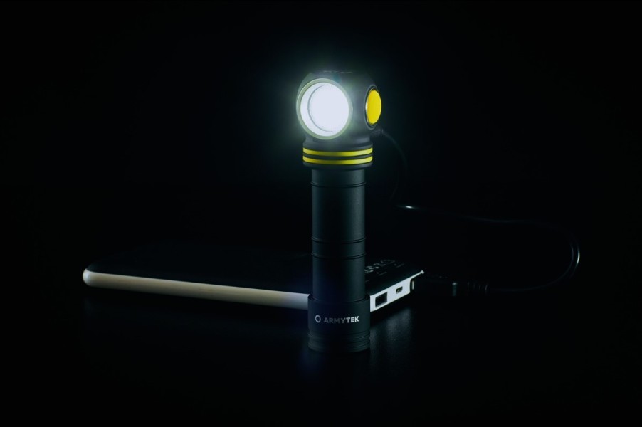 Latarka ARMYTEK Elf C2 światło Białe - 1100lm