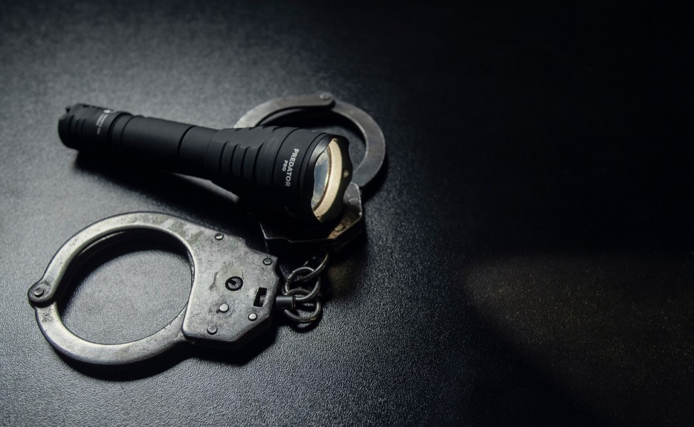 Latarka taktyczna ARMYTEK Predator Pro światło...