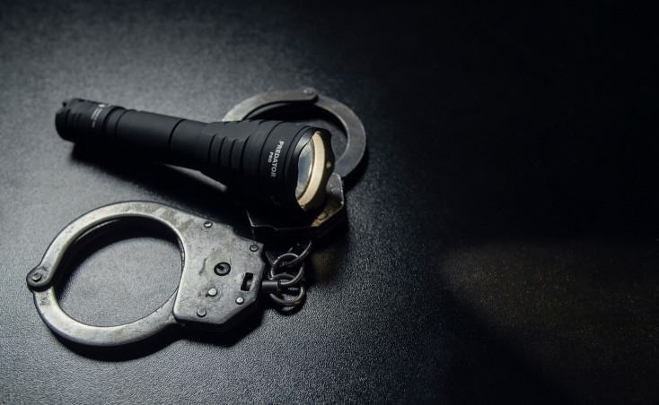 Latarka taktyczna ARMYTEK Predator Pro światło Ciepłe - 1400lm