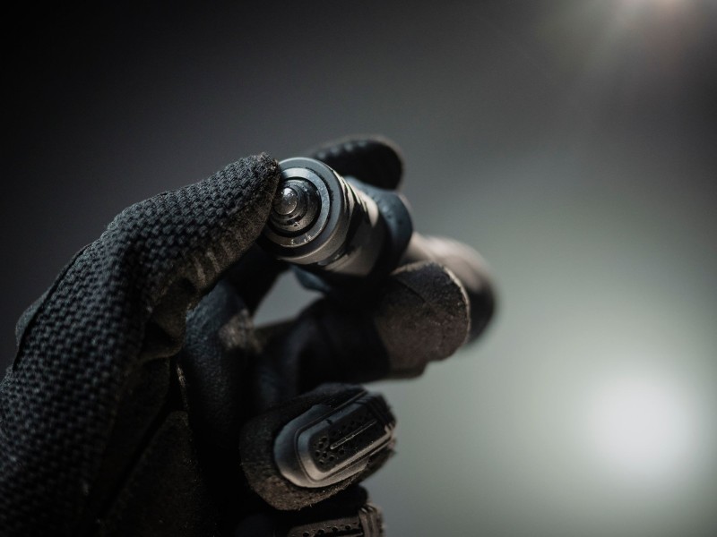 Latarka taktyczna ARMYTEK Predator Pro światło...