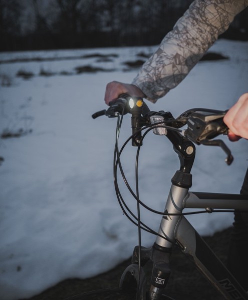 Latarka ARMYTEK Wizard C2 światło Ciepłe - 1120lm