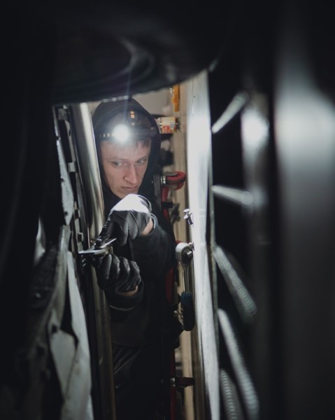 Latarka ARMYTEK Wizard C2 światło Ciepłe - 1120lm