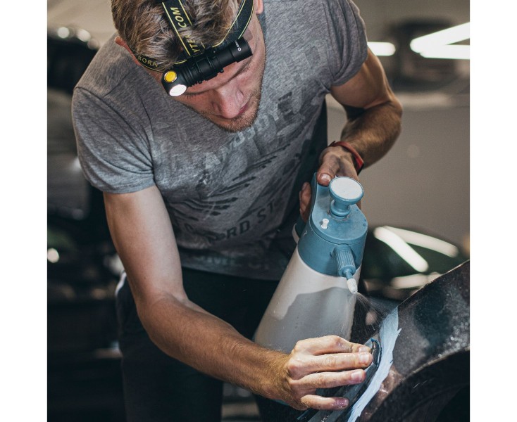 Latarka ARMYTEK Wizard C2 Pro światło Białe -...