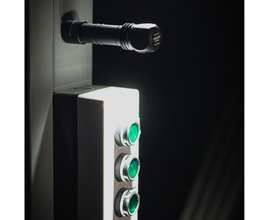 Latarka ARMYTEK Wizard C2 Pro światło Ciepłe - 2330lm