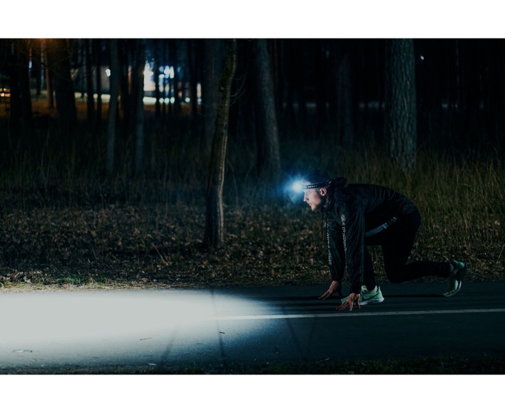 Latarka ARMYTEK Elf C1 światło Ciepłe - 1000lm