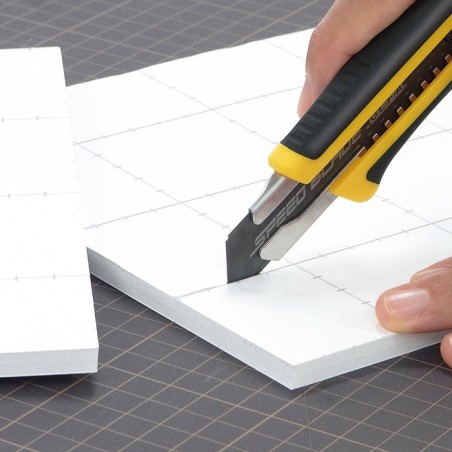 Nóż segmentowy z ostrzem łamanym 18mm OLFA L5-AL