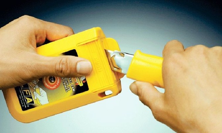 Pojemnik na ostrza odłamywacz OLFA DC-4