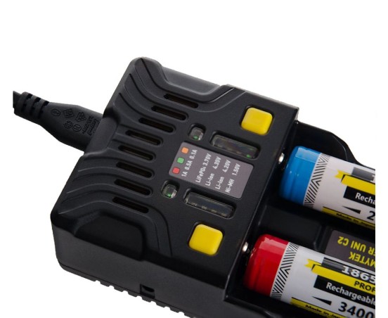 Ładowarka do akumulatorów ARMYTEK Uni C2 Plug Type C