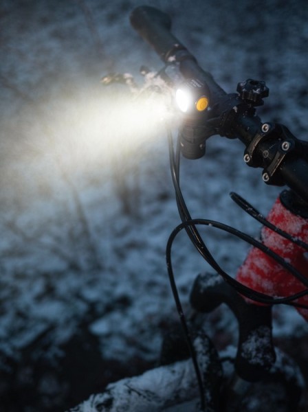 Latarka ARMYTEK Wizard C1 Pro światło Białe -...