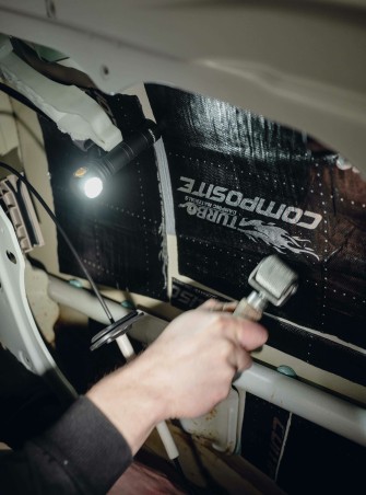 Latarka ARMYTEK Wizard C2 WR światło Ciepłe i Czerwone - 1020lm