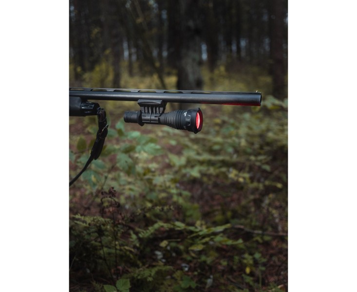 Mocowanie magnetyczne na broń do latarki...