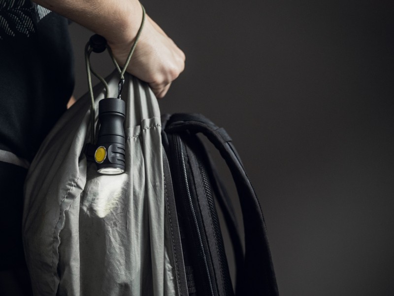 Latarka ARMYTEK Prime C1 Pro światło Białe -...