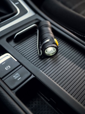 Latarka ARMYTEK Prime C1 Pro światło Ciepłe - 930lm