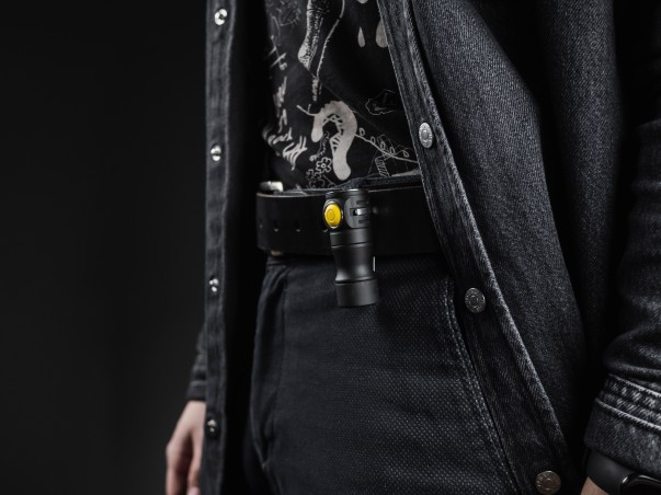 Latarka ARMYTEK Prime C1 Pro światło Ciepłe - 930lm