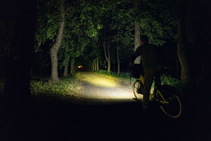 Latarka ARMYTEK Prime C1 Pro światło Ciepłe - 930lm