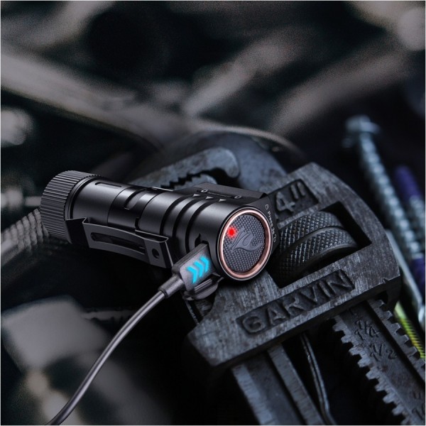 Latarka diodowa czołowa FENIX HM71R - 2700lm