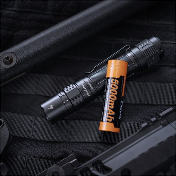 Latarka diodowa FENIX PD36R Pro 2800lm