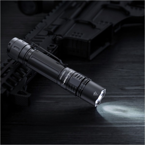 Latarka diodowa FENIX PD36R Pro 2800lm