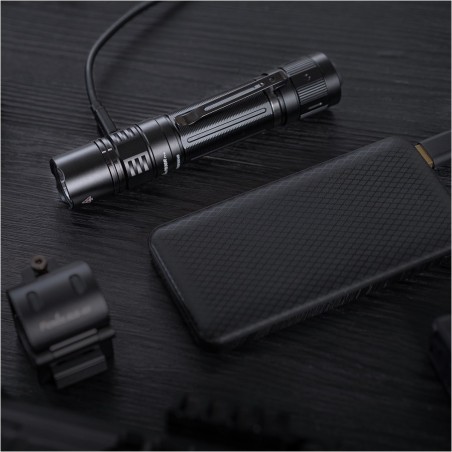 Latarka diodowa FENIX PD36R Pro 2800lm