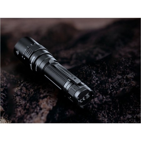 Latarka diodowa FENIX PD40R V2.0 3000lm