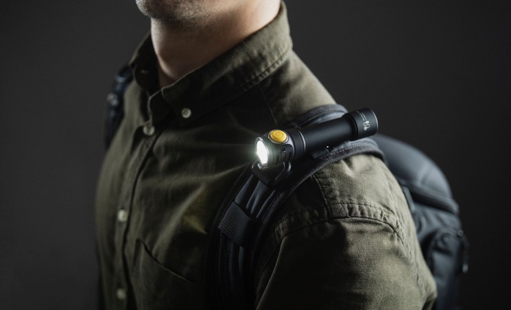 Latarka ARMYTEK Prime C2 Magnet USB Ciepły - 930lm