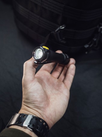 Latarka ARMYTEK Prime C2 Magnet USB Ciepły - 930lm