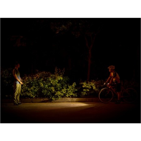 Latarka diodowa rowerowa FENIX BC25R - 600lm