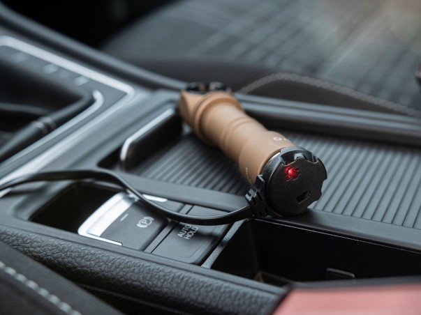 Latarka ARMYTEK Wizard C2 Pro Max Sand White - 4000lm