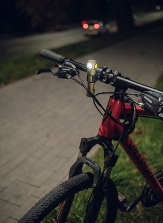 Latarka ARMYTEK Wizard C2 Pro Max Sand White - 4000lm