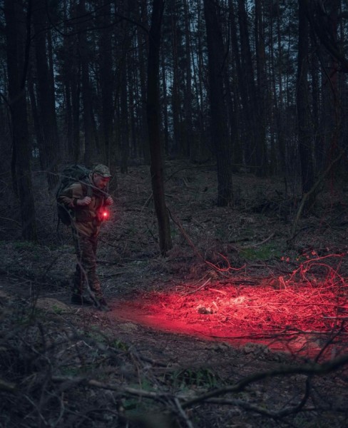 Latarka ARMYTEK Wizard C2 WR Magnet 1100lm