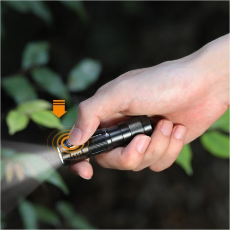 Latarka diodowa FENIX E09R - 600lm