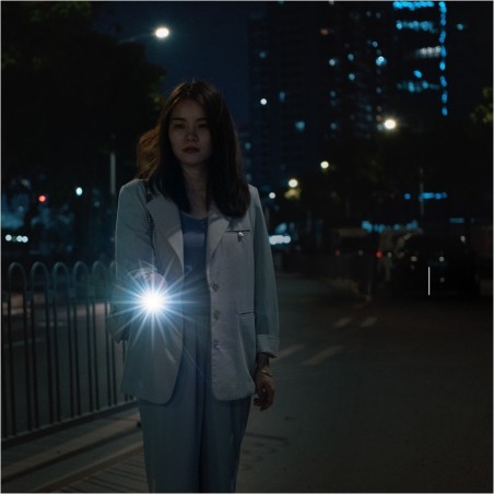 Latarka diodowa FENIX E09R - 600lm