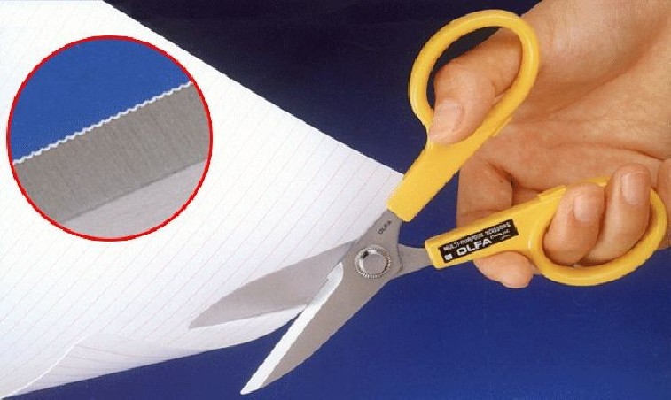 Nożyczki duże z antypoślizgowym, ząbkowanym ostrzem OLFA SCS-2