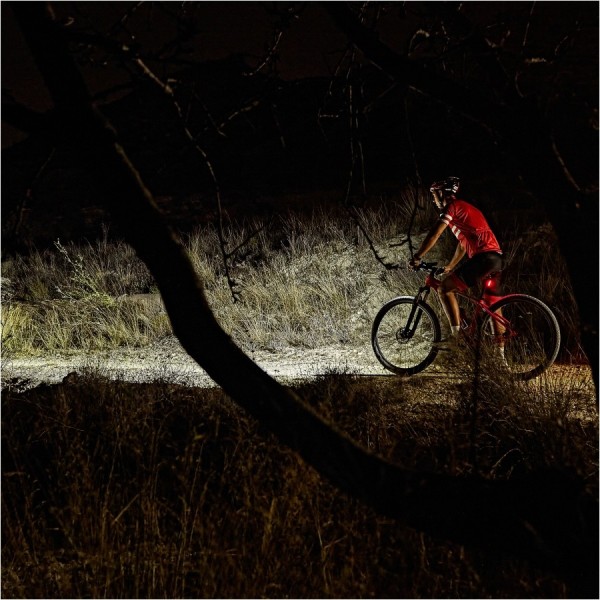 Latarka diodowa rowerowa FENIX BC26R - 1600lm