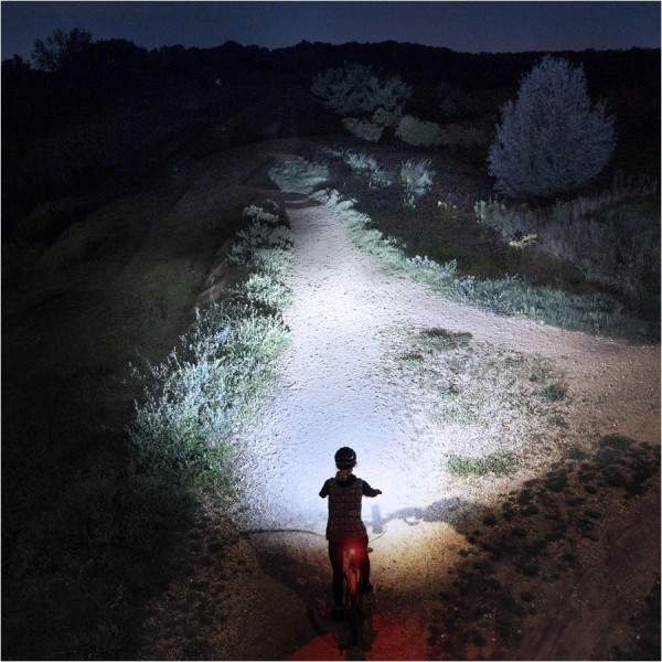 Latarka diodowa rowerowa FENIX BC26R - 1600lm