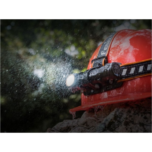 Latarka diodowa czołowa FENIX HM61R - 1200lm