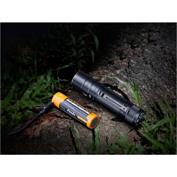 Latarka diodowa FENIX E35 V3.0 - 3000lm