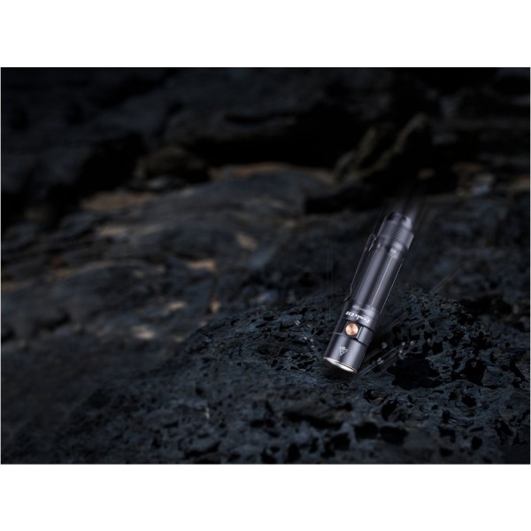 Latarka diodowa FENIX E35 V3.0 - 3000lm