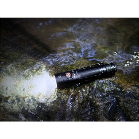 Latarka diodowa FENIX E35 V3.0 - 3000lm