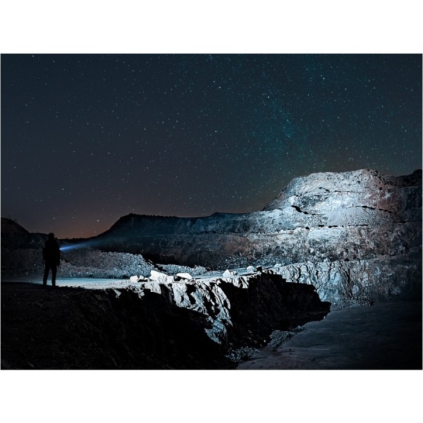 Latarka diodowa FENIX E28R